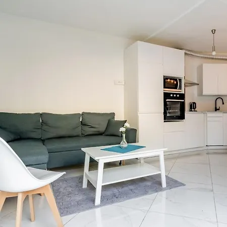 Maison 2 A 4 Personnes Proche Disney-asterix-cdg Apartment Villeparisis