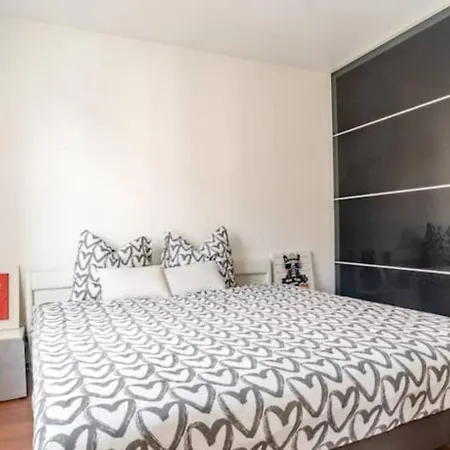 Maison 2 A 4 Personnes Proche Disney-asterix-cdg Apartment Villeparisis